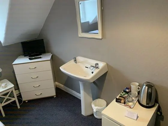 Basic Tek Kişilik Oda, Ortak Banyo