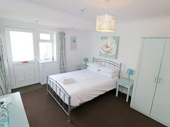 Deluxe Tek Büyük Yataklı Oda (Room 3)