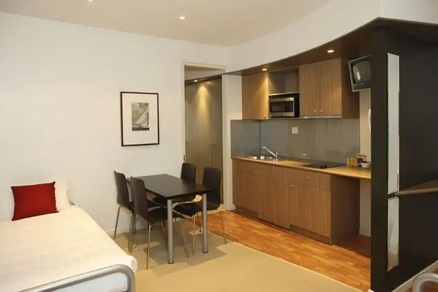 Executive Stüdyo, Sigara İçilmez, Küçük Mutfak (1 Night Stay- Family of 4)