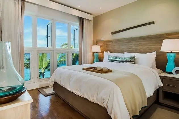 Ocean Front Split Room, Guest room