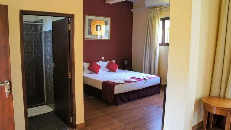 Deluxe Dört Kişilik Oda, Birden Çok Yatak, Özel Banyo
