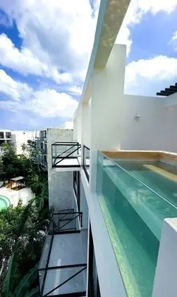 Deluxe Penthouse Studio Rooftop Pool