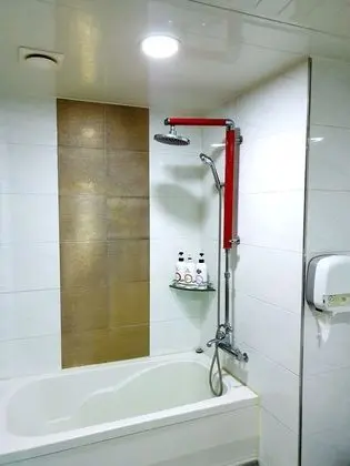 Deluxe Tek Büyük veya İki Ayrı Yataklı Oda