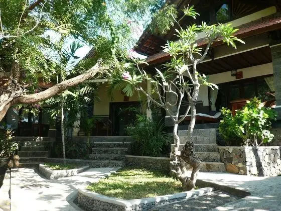 Kır Evi, Kısmi Deniz Manzarası