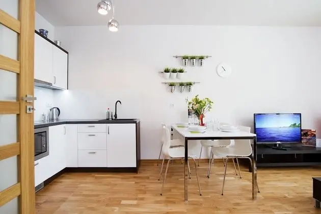 Luxury Apart Daire, 1 Yatak Odası, Balkon, Bahçe Manzaralı