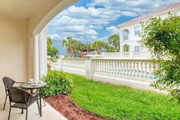 Daire (Way Down in Kokomo)