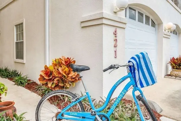 Daire (Way Down in Kokomo)