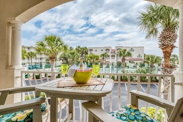 Daire (Way Down in Kokomo)