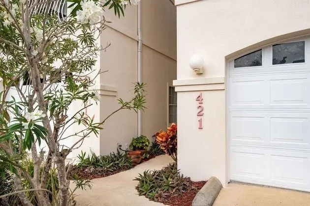 Daire (Way Down in Kokomo)