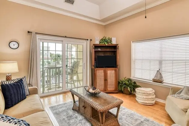 Daire (Way Down in Kokomo)