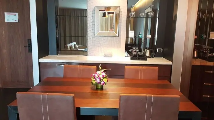Mini Suite