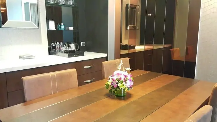 Mini Suite