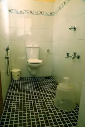 Stüdyo, Banyolu/Duşlu