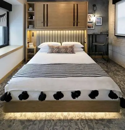 Oda, 1 En Büyük (King) Boy Yatak, Şehir Manzaralı (Urban, Skyline)