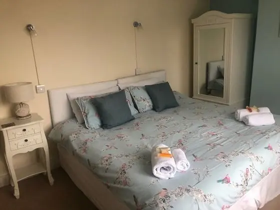 Traditional Tek Büyük Yataklı Oda, Banyolu/Duşlu, Deniz Manzaralı (Appledore )