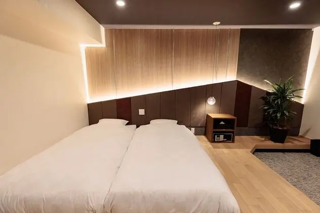 Deluxe Üç Kişilik Oda, Sigara İçilmez (Refined Designer Twin/Triple)