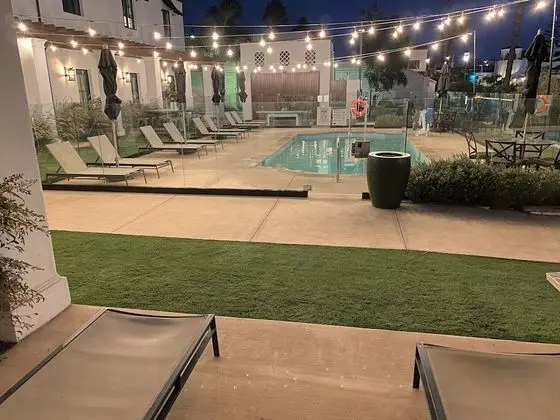 Oda, 1 Çift Kişilik Yatak, Havuz Kenarı (Cozy Pool View King 175 SQF)