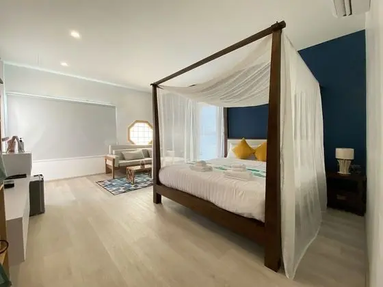 Beach Room (Free Drop Off to Airport)