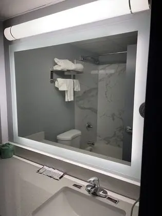 Basic Tek Büyük Yataklı Oda