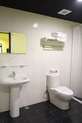 Standard Tek Büyük Yataklı Oda (without window)