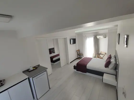 Aile Odası,Havuz Manzaralı,Balkonlu