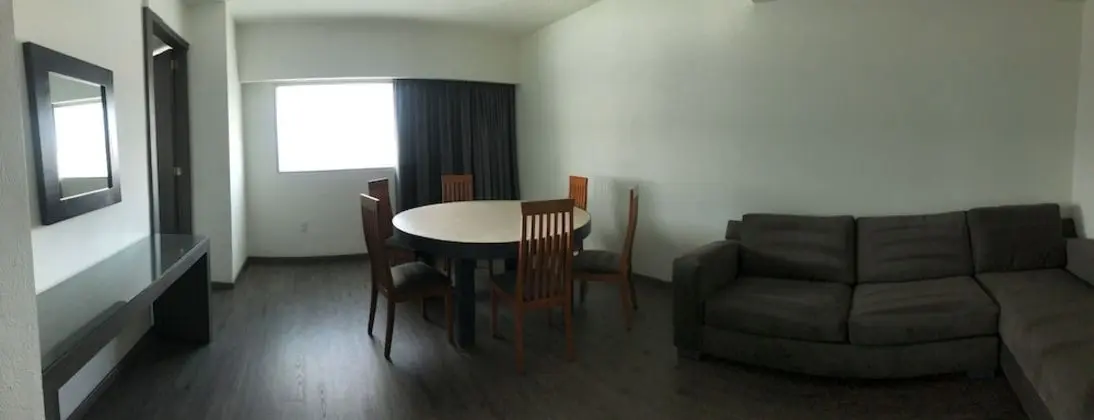 Business Suite with living area and street view