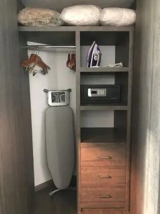 Business Suite with living area and street view