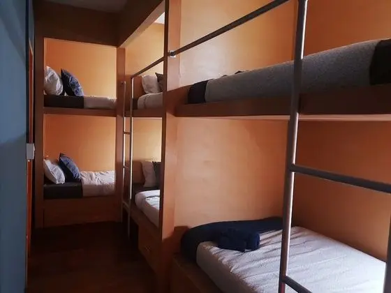 Family Room with Private Bathroom (Bunk Bed)