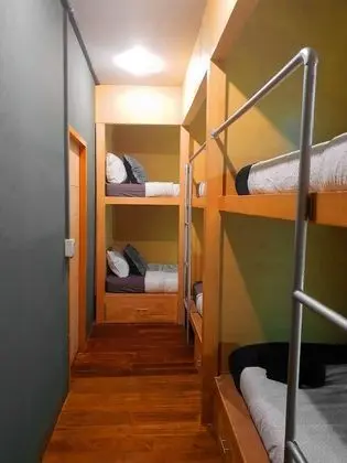 Family Room with Private Bathroom (Bunk Bed)