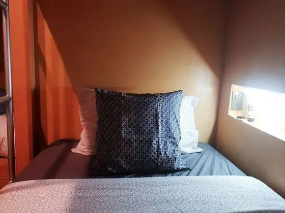 Family Room with Private Bathroom (Bunk Bed)