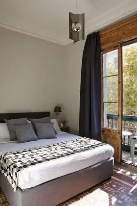 Standard Tek Büyük Yataklı Oda, Balkon, Şehir Manzaralı