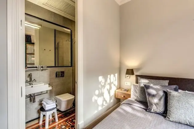 Standard Tek Büyük Yataklı Oda, Balkon, Şehir Manzaralı