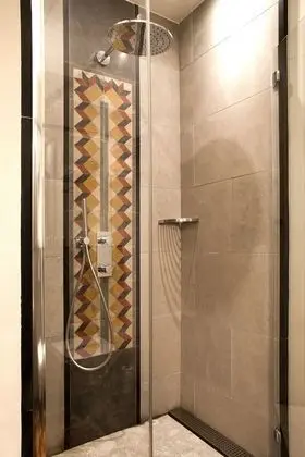 Standard Tek Büyük Yataklı Oda, Balkon, Şehir Manzaralı