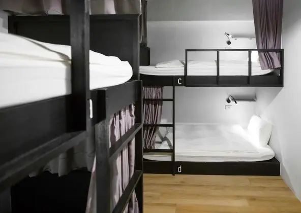 Dört Kişilik Oda, Birden Çok Yatak, Ortak Banyo