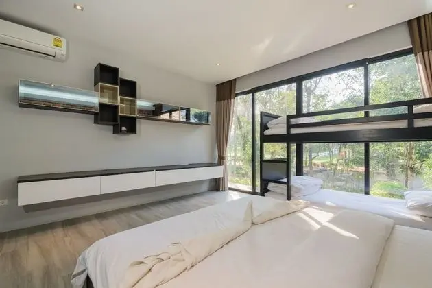 2 Bedrooms Villa
