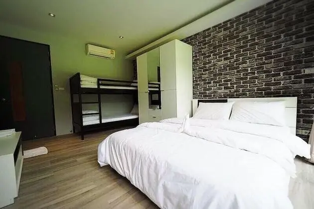2 Bedrooms Villa