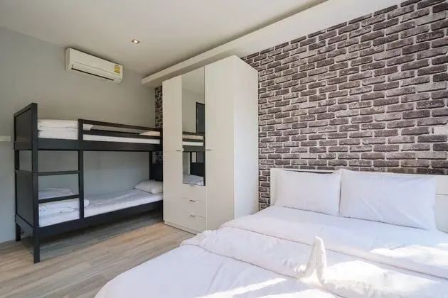 2 Bedrooms Villa