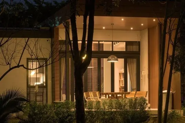 2 Bedrooms Villa