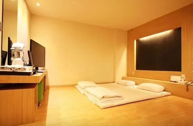 Oda (Korean Traditional Room)