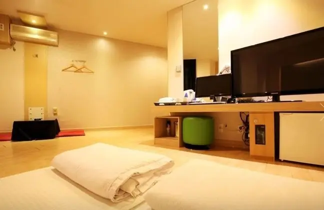 Oda (Korean Traditional Room)