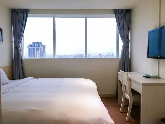 Tek Büyük Yataklı Oda, Şehir Manzaralı