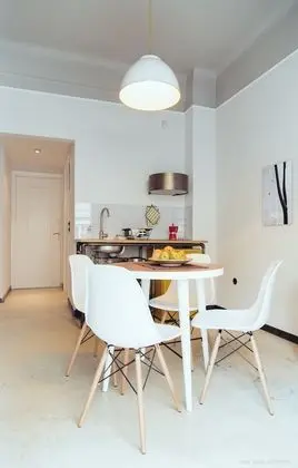 Apartment 1A