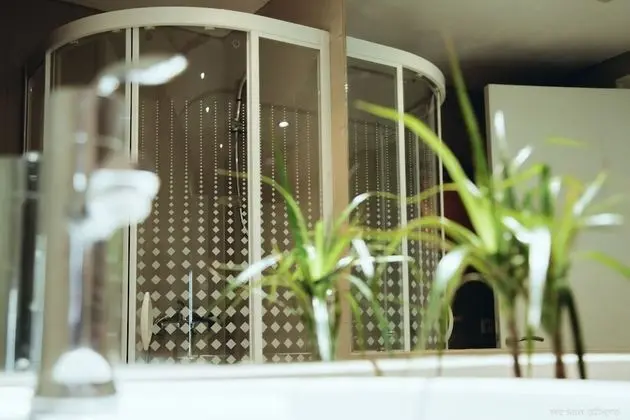 Apartment 1A