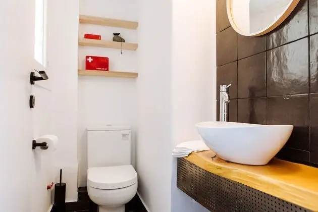 Apartment 4A