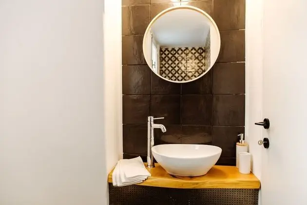 Apartment 4A
