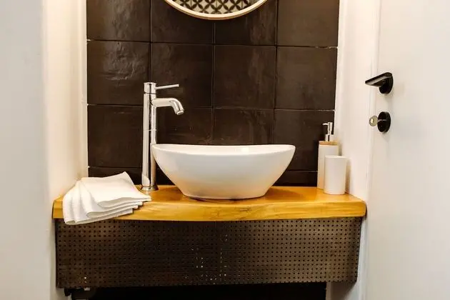 Apartment 4A
