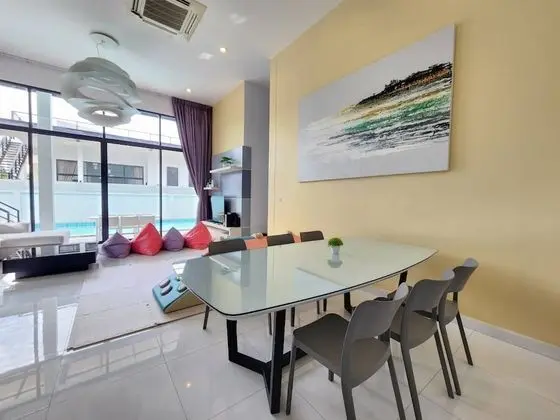 Family Villa, 3 Yatak Odası, Kişiye Özel Havuzlu