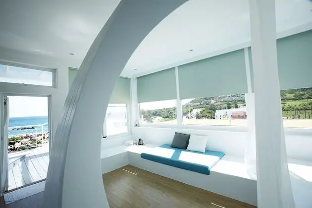 Tek Büyük Yataklı Oda, 1 Büyük (Queen) Boy Yatak, Balkon, Okyanus Manzaralı