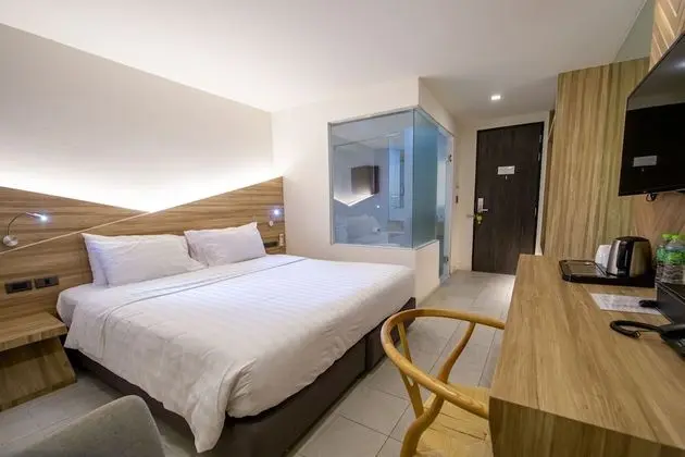 Deluxe Tek Büyük Yataklı Oda