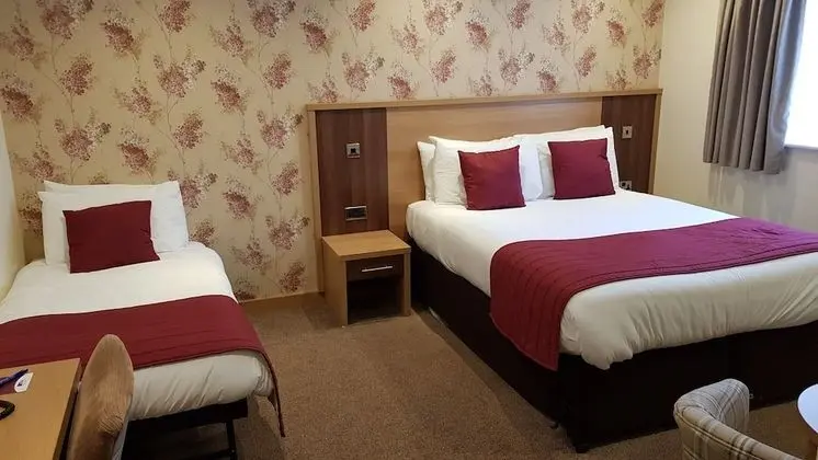 Hotel Twin Room